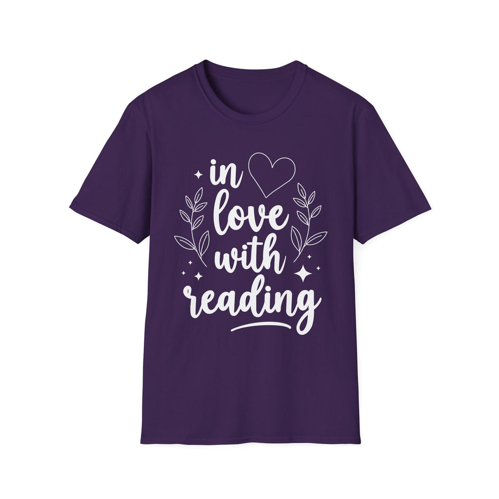 in love with reading - Typography T-Shirt