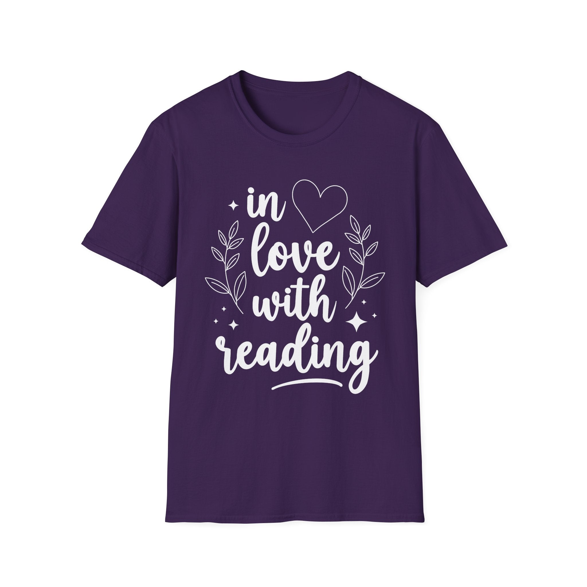 in love with reading - Typography T-Shirt