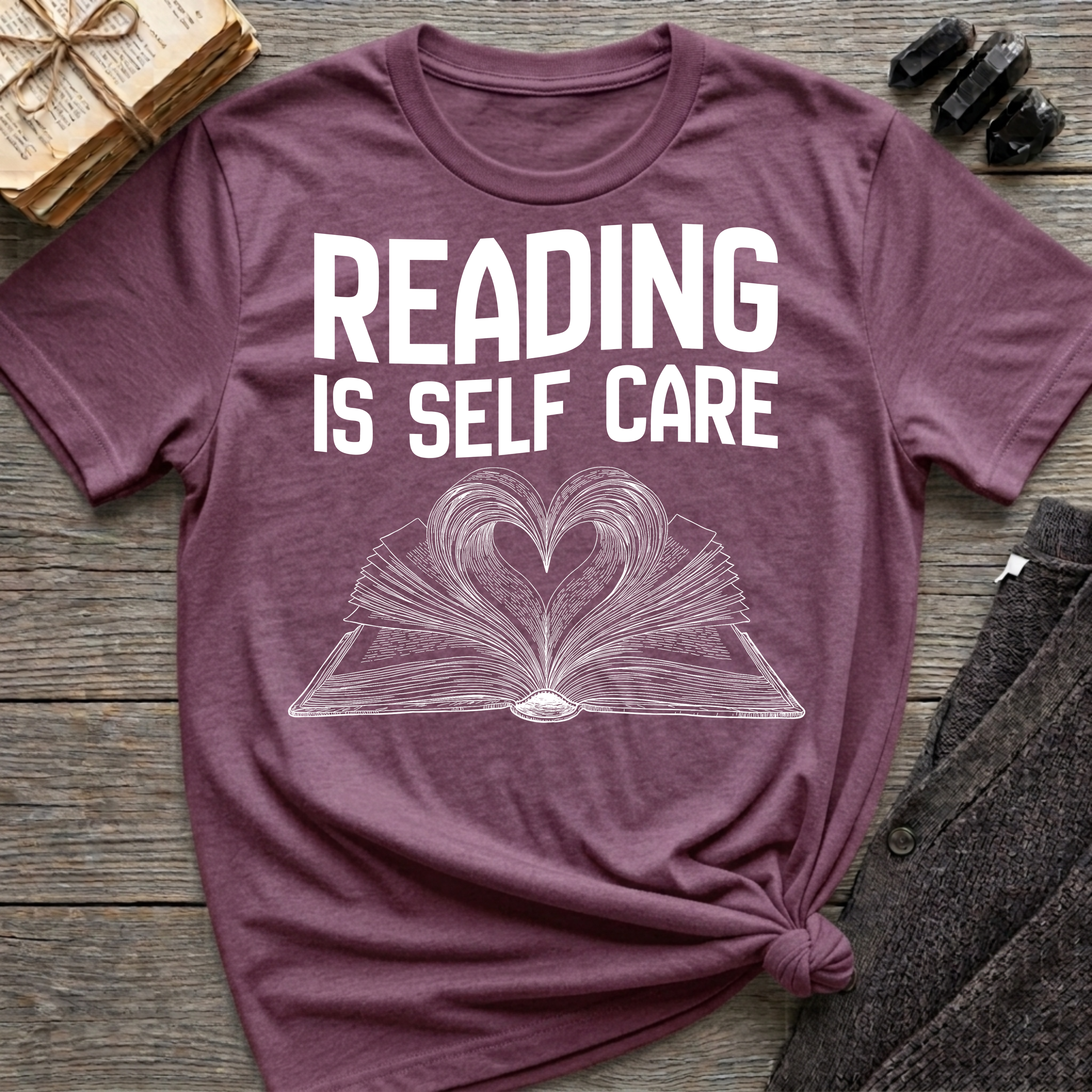 Reading is self care - Heart Book T-Shirt