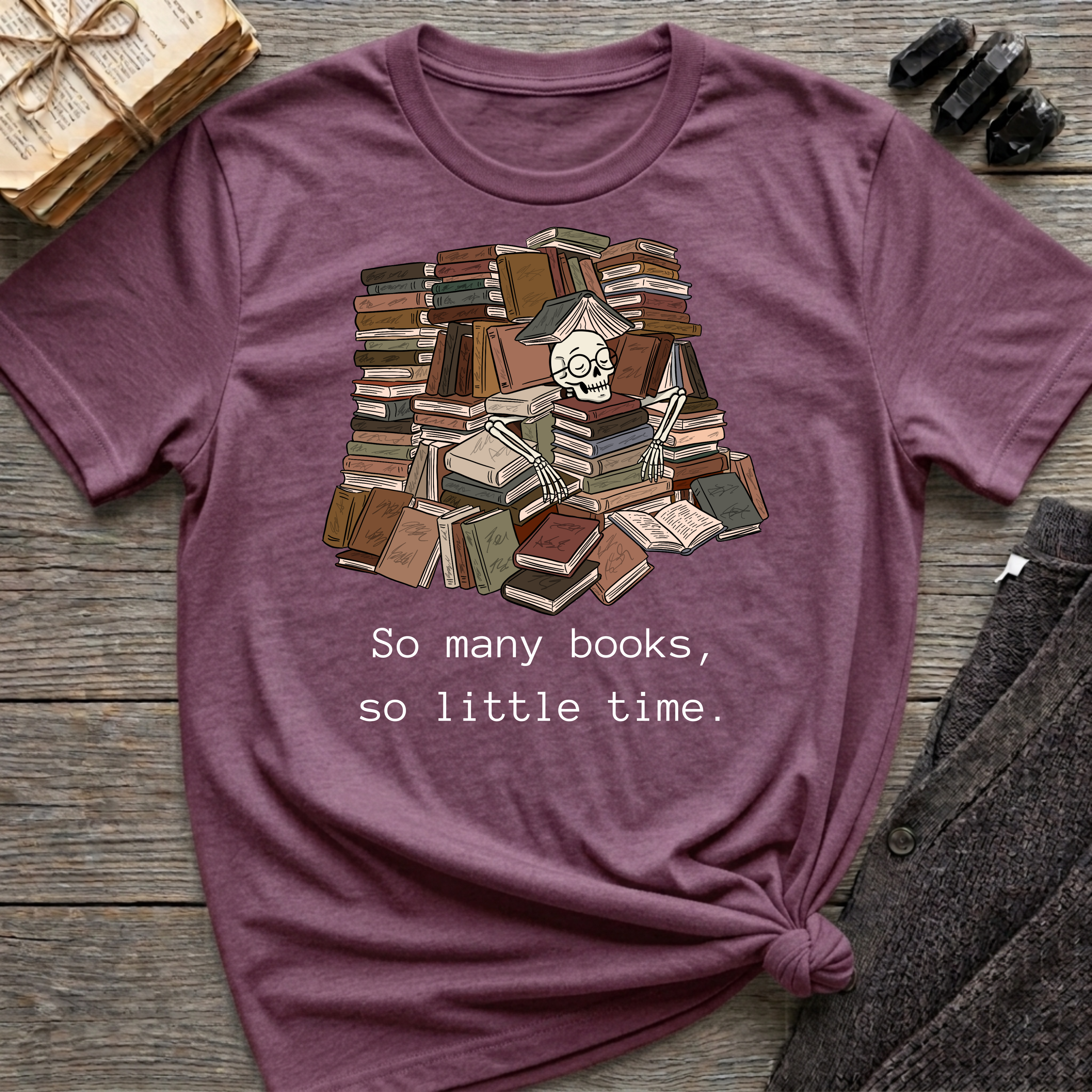 So many books, so little time - Book pile Graphic T-Shirt