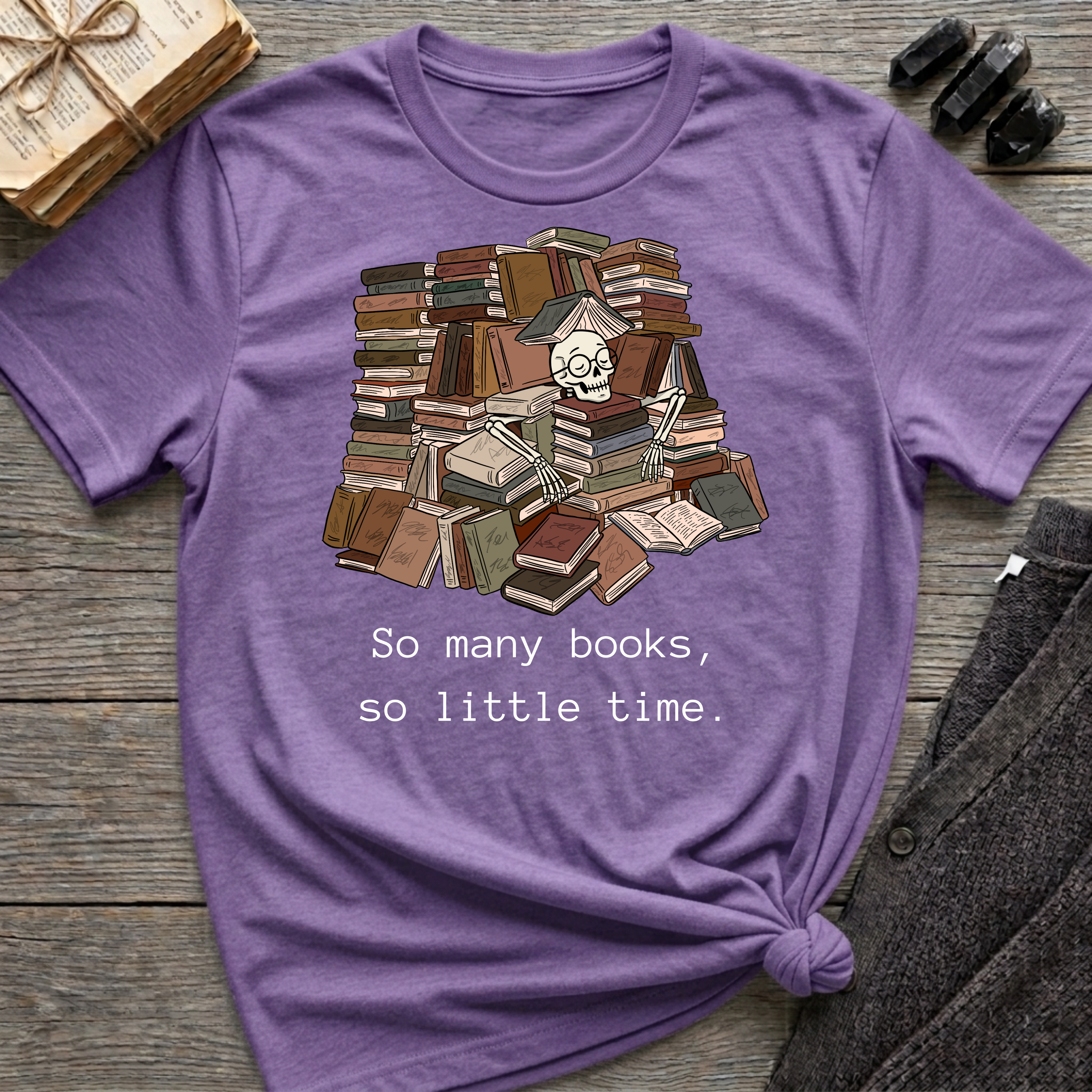 So many books, so little time - Book pile Graphic T-Shirt