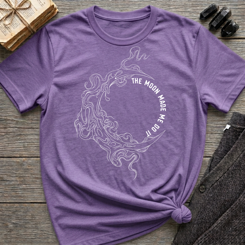 The moon made me do it - Moon T-Shirt