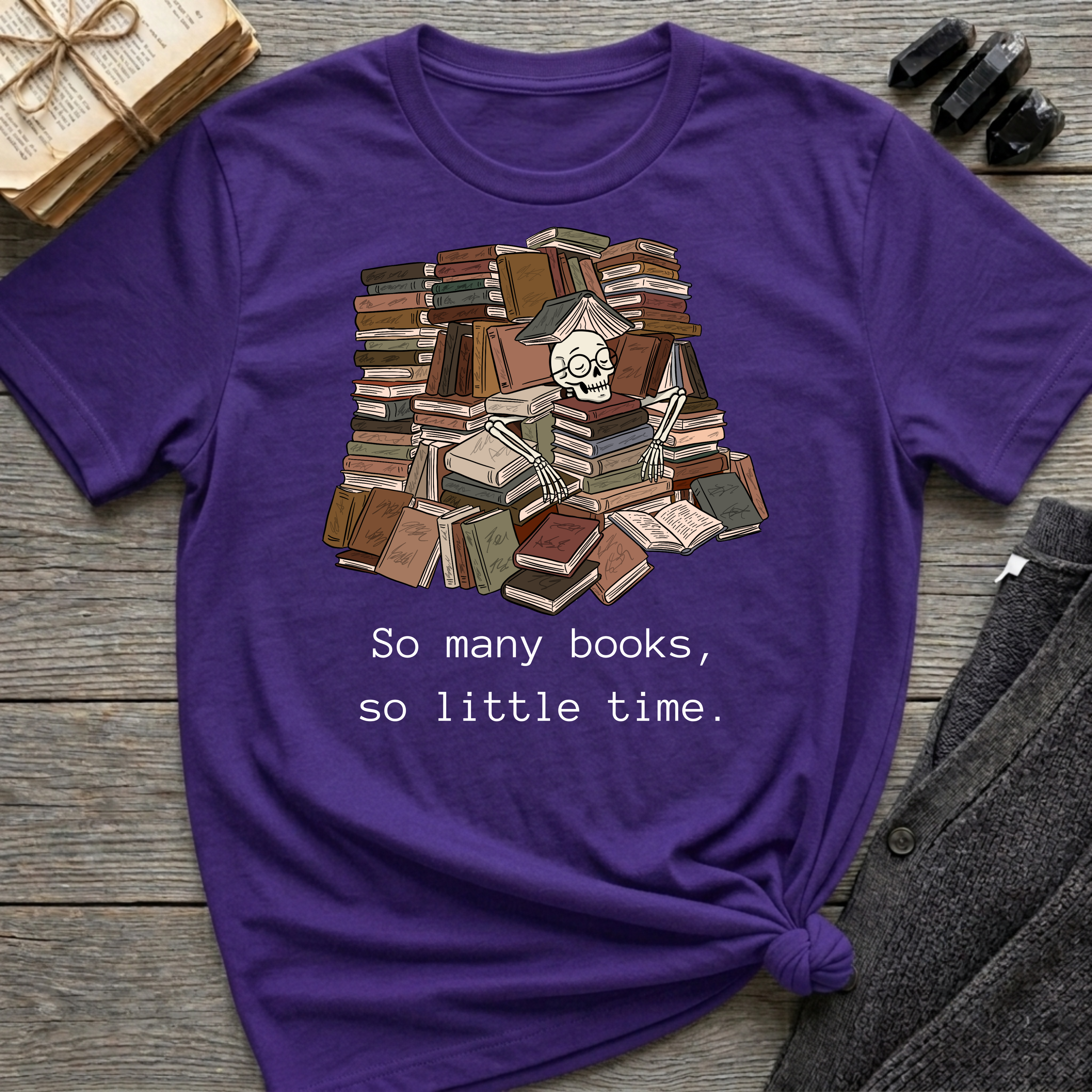 So many books, so little time - Book pile Graphic T-Shirt