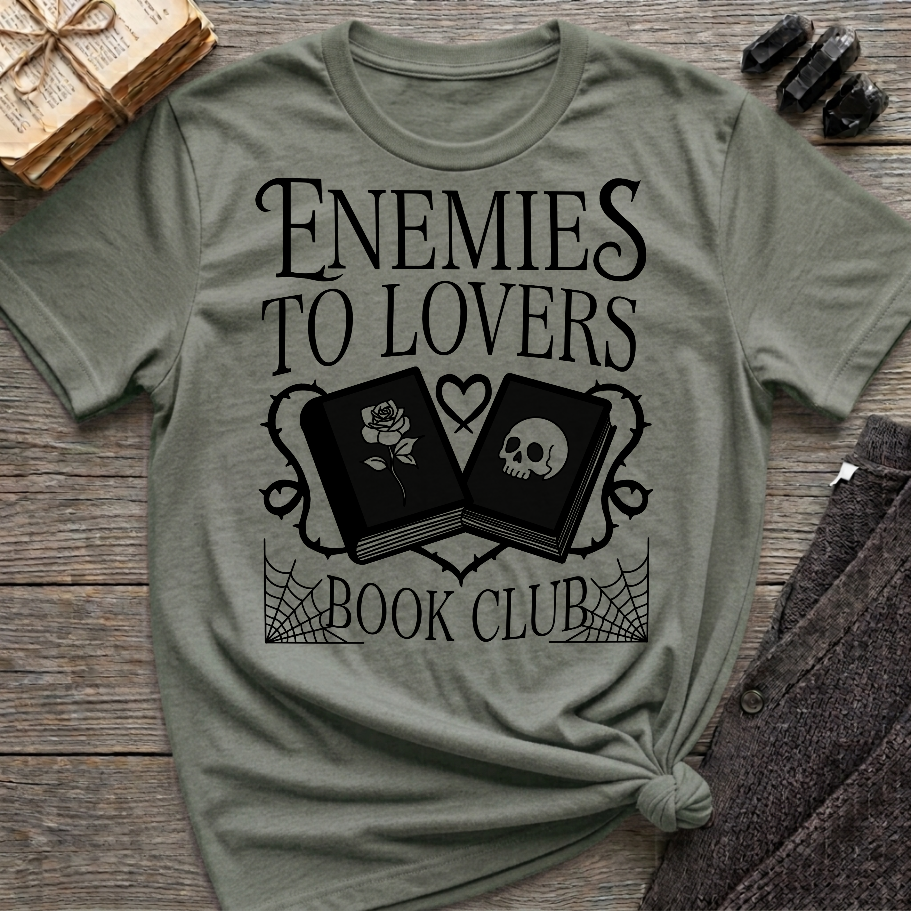 Enemies to lovers book club - Typography T-Shirt