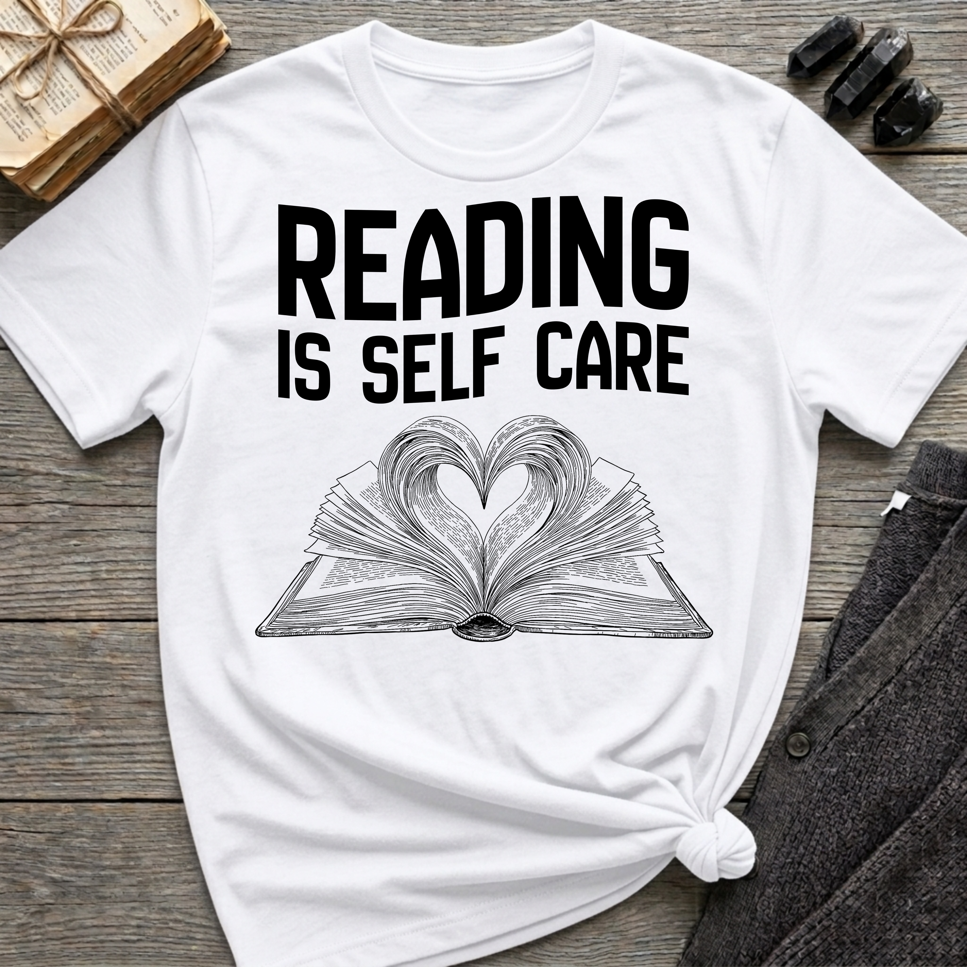 Reading is self care - Heart Book T-Shirt